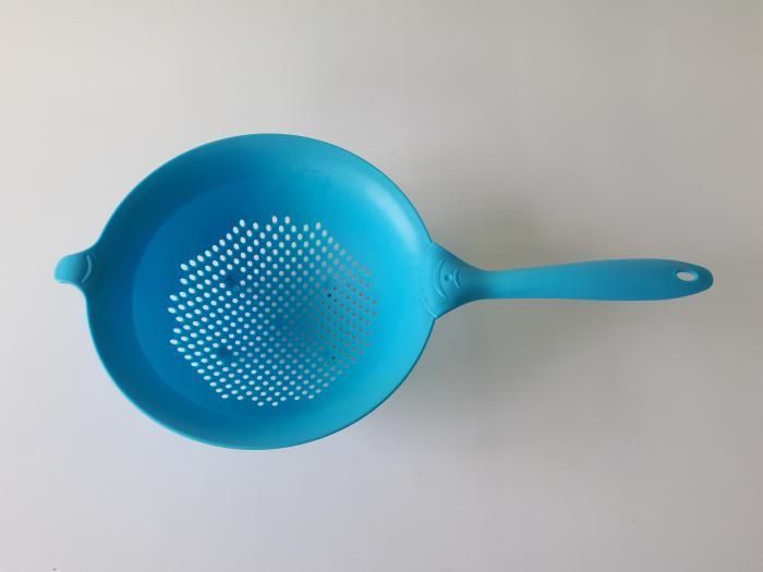 Друшляк пластиковий круглий Сито пластмасове з довгою ручкою D 19,5 cm L 36 cm 19220 фото
