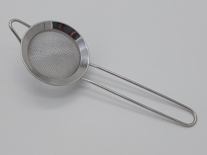 Сито дуршлаг маленькое кухонное круглое нержавейка с широкой окантовкой D 7 cm L 21 cm 18415 фото