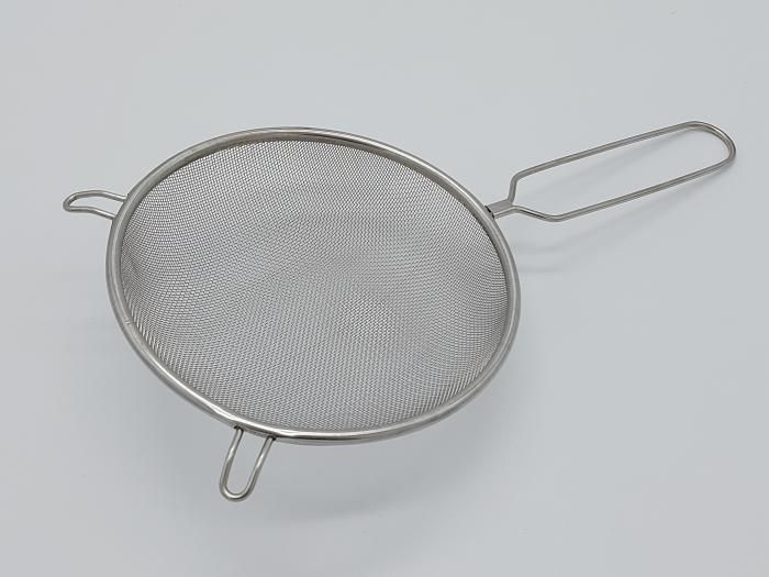 Сито дуршлаг из нержавейки круглое кухонное с ручкой и двумя крючками L 35 cm D 18 cm 19993 фото