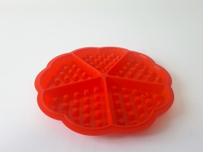 Форма силиконовая для выпечки вафель(5 шт) "Сердце" d 18 cm, h 1,5 cm. (изделие 7,5*8,5 cm, h 1,5 cm.) 19567 фото